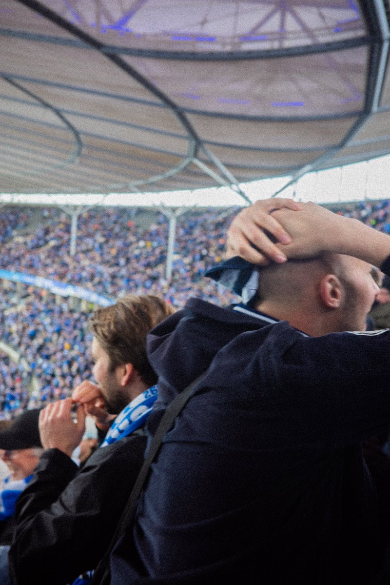 🔵⚪️🎂 Massive Happy Birthday to fellow Hertha Inter, Journeymen cohost and, most importantly, amazing friend @markreeves25. Looking forward to your return to Berlin.