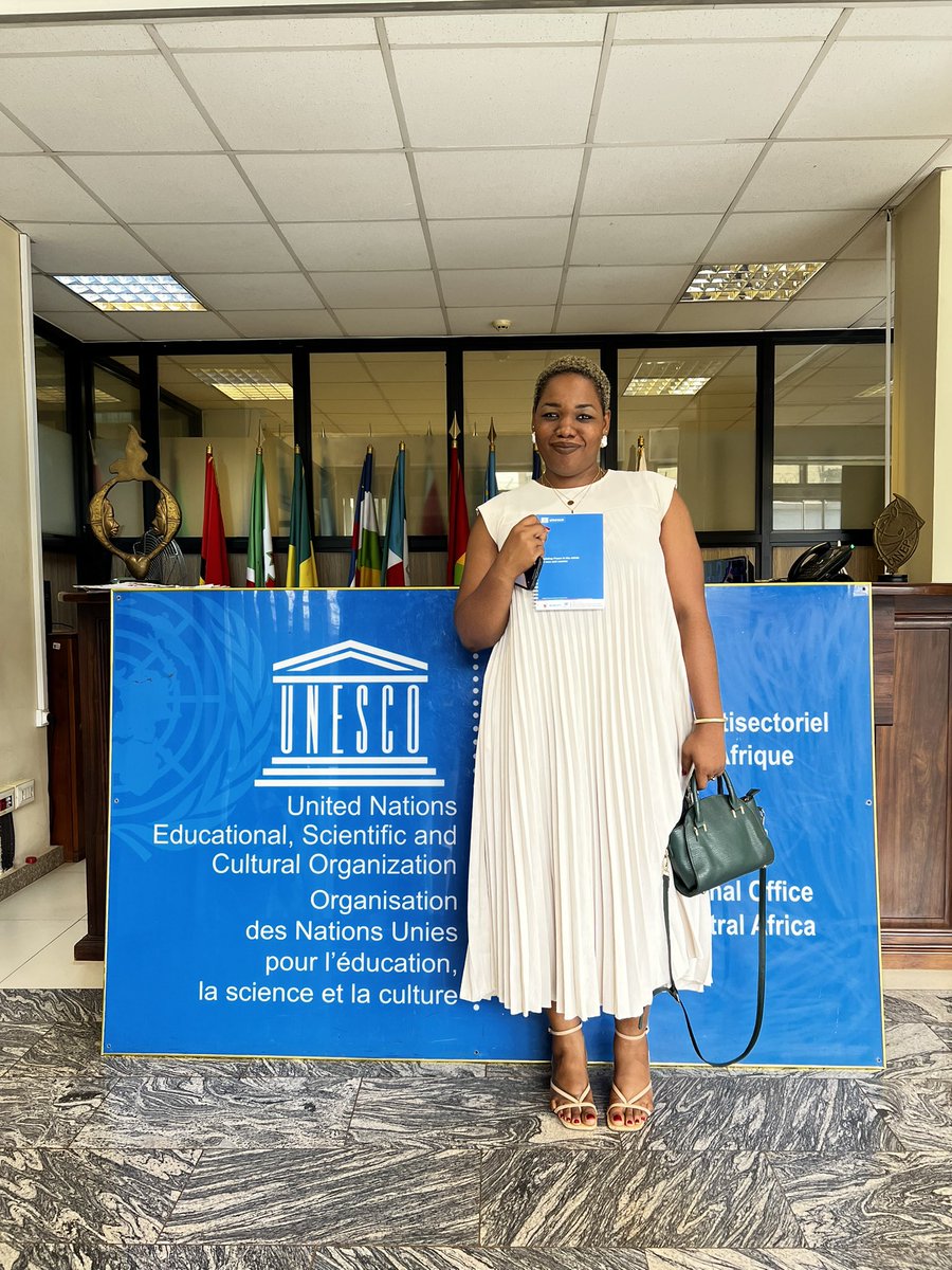 C’est officiel ! Votre go va animer un atelier de 3 jours la semaine prochaine au siège régional de l’UNESCO sur la stratégie de contenu, l’animation efficiente de ses réseaux sociaux et la création de contenu engagée 😭🚀