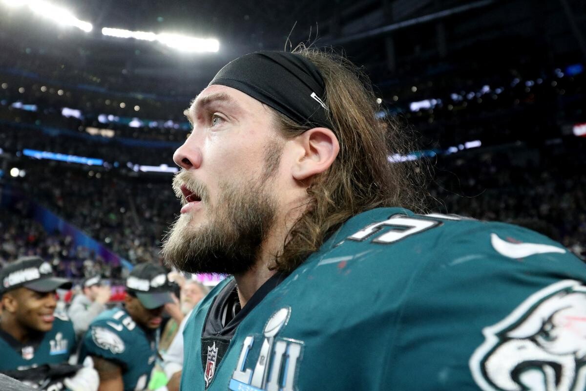 lequipe's tweet image. Champion de NFL avec les Philadephia Eagles en 2018, le linebacker Bryan Braman est décédé ce jeudi à 38 ans des suites d'une « forme très rare de cancer ». l.lequipe.fr/Zt3