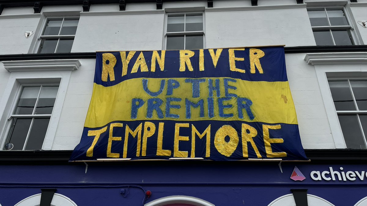 HenryMcKean's tweet image. Meet John with his song ‘Team of Dreams’ at JK Brackens GAA Club in Templemore, getting ready for the Tipperary Vs Cork All – Ireland Hurling Final on Sunday. @PatKennyNT @NewstalkFM @JKBrackensGAA @officialgaa #tippvcork #corkvtipp #allirelandfinal #hurling #gaa