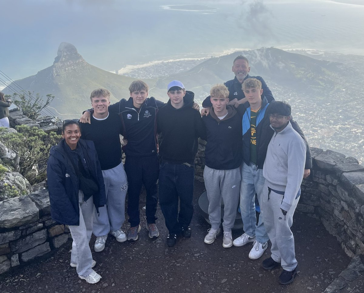 Fraser Youens House (@rgshwboarding) on Twitter photo To all the boarders and their parents - Have a great summer holidays when it arrives sneaky view from  table mountain with some boarders currently in South Africa. To all the boarders and their parents - Have a great summer holidays when it arrives sneaky view from  table mountain with some boarders currently in South Africa.