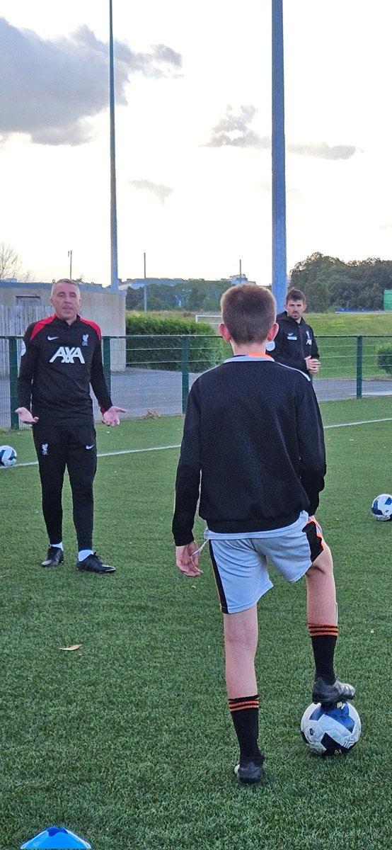 Coach education ⚽️⚽️⚽️ 🔴⚪️
<a href="/ShelsAcademy/">Shelbourne FC Academy</a> @lfc
##ssgcoaches