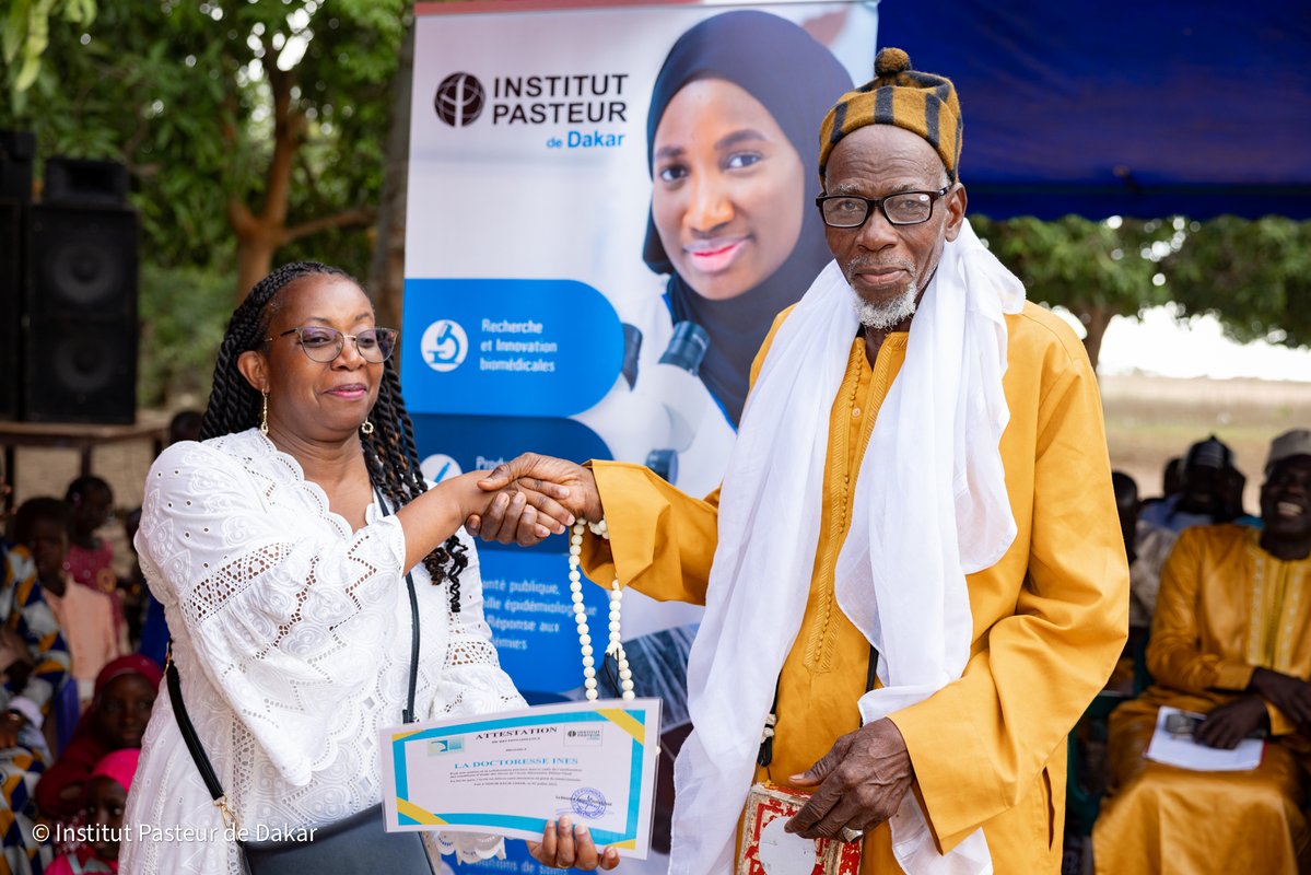 PasteurDakar's tweet image. Dielmo & Ndiop | Santé & éducation pour tous !
@PasteurDakar & @Rotary œuvrent ensemble pour un accès équitable aux soins et à l’éducation en milieu rural dans le cadre du projet #Action Paludisme.
Merci aux partenaires & communautés engagées.
#PasteurDakar #RotaryInternational