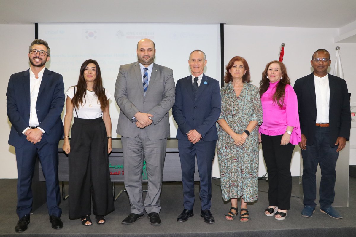 UNICEFLebanon's tweet image. 📢 A milestone for newborn care in #Lebanon! 👶
Through our #HayatInitiative, and with funding support from @MOFAkr_eng 🇰🇷, we’re working hand in hand with @mophleb to develop Lebanon’s first national certification programs in neonatal resuscitation and developmental care.
By…
