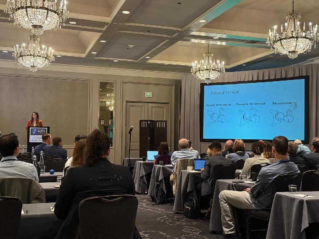 Alyssa Barre presenting on our work regarding femoral anteversion at the LLRS meeting in Philadelphia <a href="/LimbDeformity/">LLRS</a> and its variation in our population! Congrats ! <a href="/uk_ortho/">UK Orthopaedic Surgery & Sports Medicine</a>