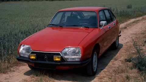 autocosmos_ar's tweet photo. ℹ️Leyendas de la Industria: el Citroën GS cumple 55 años

Conocé su historia👉https://t.co/sdqI1nii07

@citroenarg 
#Autocosmos https://t.co/sPxE3s2Ehw