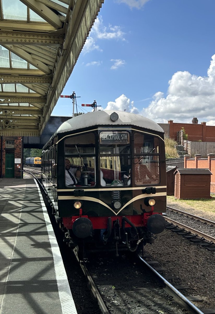89Scunthorpe's tweet image. DMU day at @GcrGreat today minis a class 153 due to lack of drivers