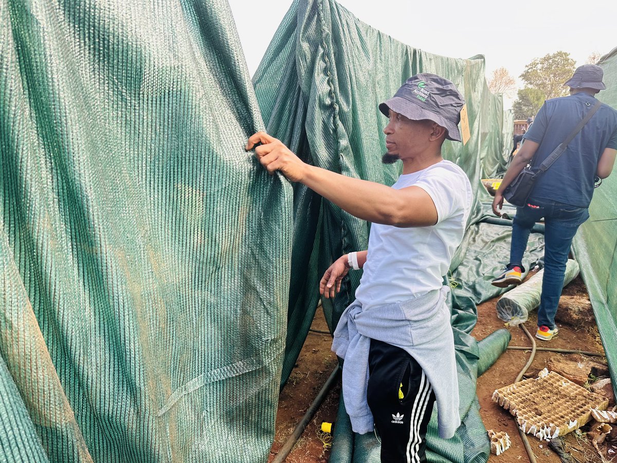RAF_SA's tweet image. Our RAF employees showed incredible teamwork and strength as they installed a shade sail over the greenhouse at the Wheels of Change Agri Site. It’s more than just farming—it’s about growing together, building resilience, and creating a sustainable future
#MandelaDay2025
#ICare²