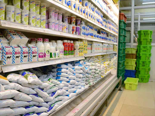 Pasteurized milk is the most useless thing that has colonized our food system.

Pasteurized milk is bland, has zero nutrients, has no proteins, has no enzymes, has nothing.

But you will see educated people buying it in boxes while flexing.

Educated fools.

#FoodFriday