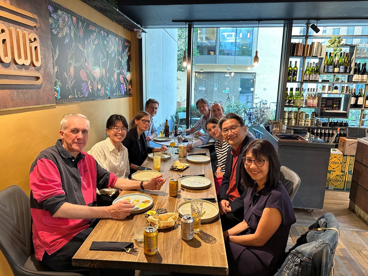 YCGaryLee's tweet image. Great day @CUH_NHS at Prof Marciniak's unique #Pneumothorax Clinic; fun #pleural round #Addenbrooks with Dr Herre's team. Thx to the many at the talk @HLRI_Cambridge & faculty dinner!
@MarciniakLab @UKPleura @BTSrespiratory @ARNS_UK @Cambridge_Uni @RoyalPapworth @lunguk @uwanews