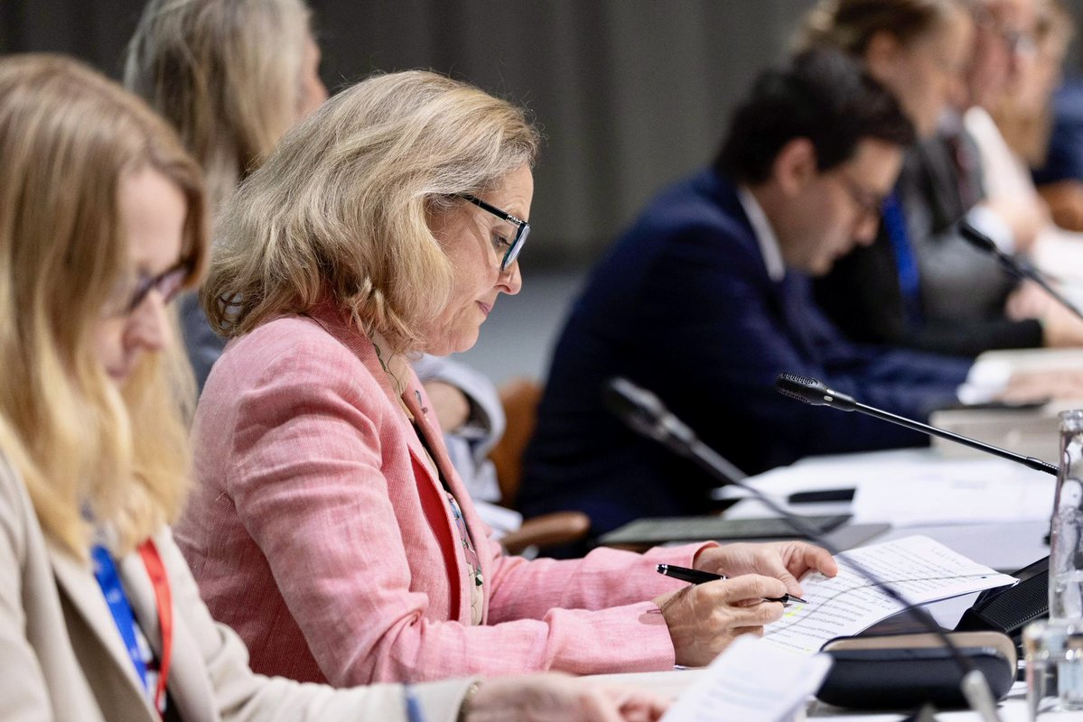 NadiaCalvino's tweet image. Very good exchanges with EU Economy Ministers in Copenhagen🇩🇰
The @eu2025dk presidency focus on Competitiveness, Climate & Security is spot on.
That's why, alongside @EU_Commission, the @EIB Group is advancing concrete solutions to reinforce Europe's tech leadership.
#TechEU