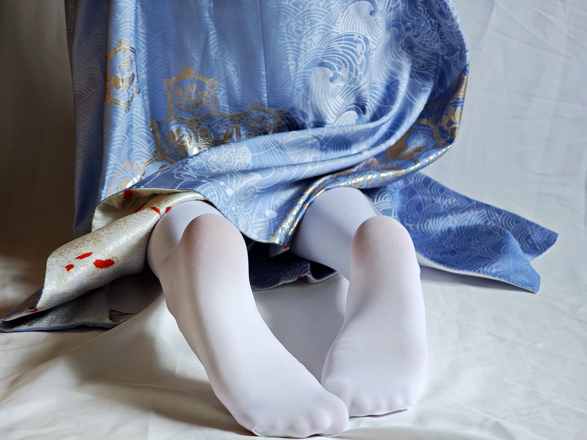 没标题，就是如图所诉，白丝！
#白丝 #汉服