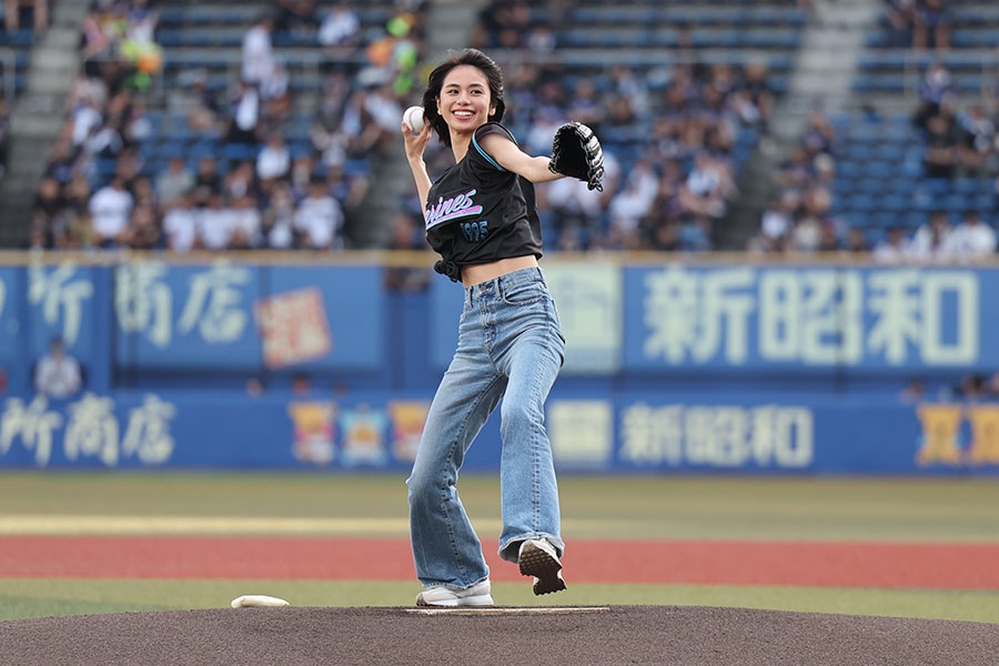 ロッテ - #オリックス （ZOZOマリン） モデルの #佐藤晴美 さんが