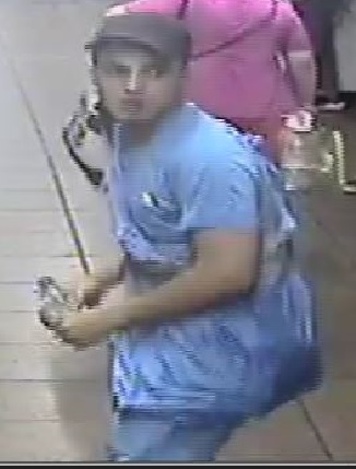 BTPCasey's tweet image. Officers investigating two identical robberies at stations in London have today released these images in connection.
Anyone who recognises the men is asked to contact BTP by texting 61016 or ☎️ 0800 40 50 40, quoting reference 12 of 12 July.
spkl.io/6004A1cuo
