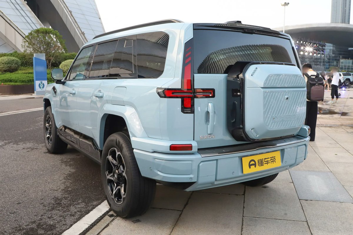 TychodeFeijter's tweet image. Dongfeng M-Hero M817 PHEV SUV: pre-sales have started in China
M-Hero is a line of off-road SUVs under the Dongfeng brand.
The M-Hero M817 is a new badass SUV with a wild off-road design: big bumpers, big wheels, wide wheel arches, roof rails, a ladder, and an external storage…