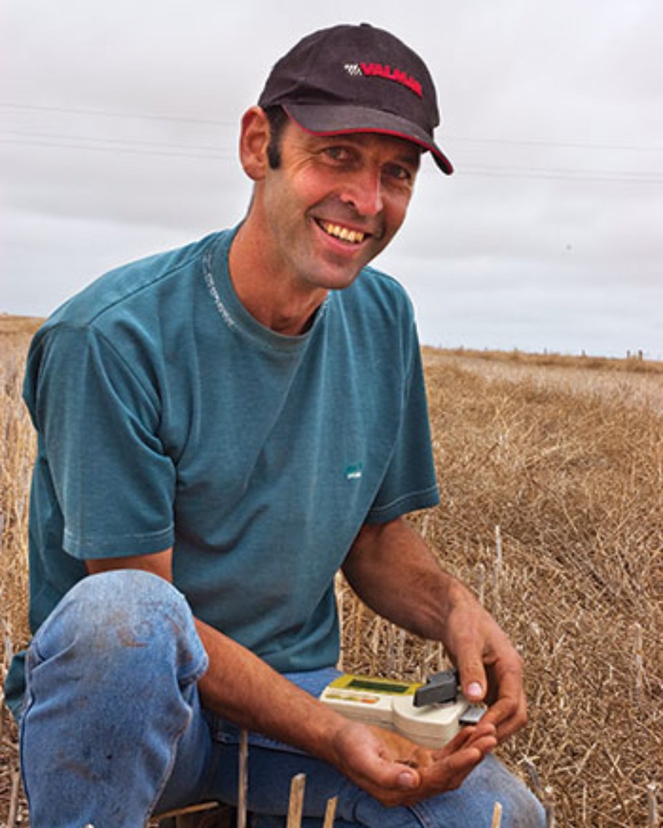 theGRDC's tweet image. 🌾 Since 2000, GRDC has supported more than 70 growers to take part in @NuffieldAust Scholarships, helping build leadership across the grains industry.
Hear from @woolaroo5, @DustinPascoe1, @farmersgrowit & Claire Catford about their experiences: bit.ly/40SPWhx