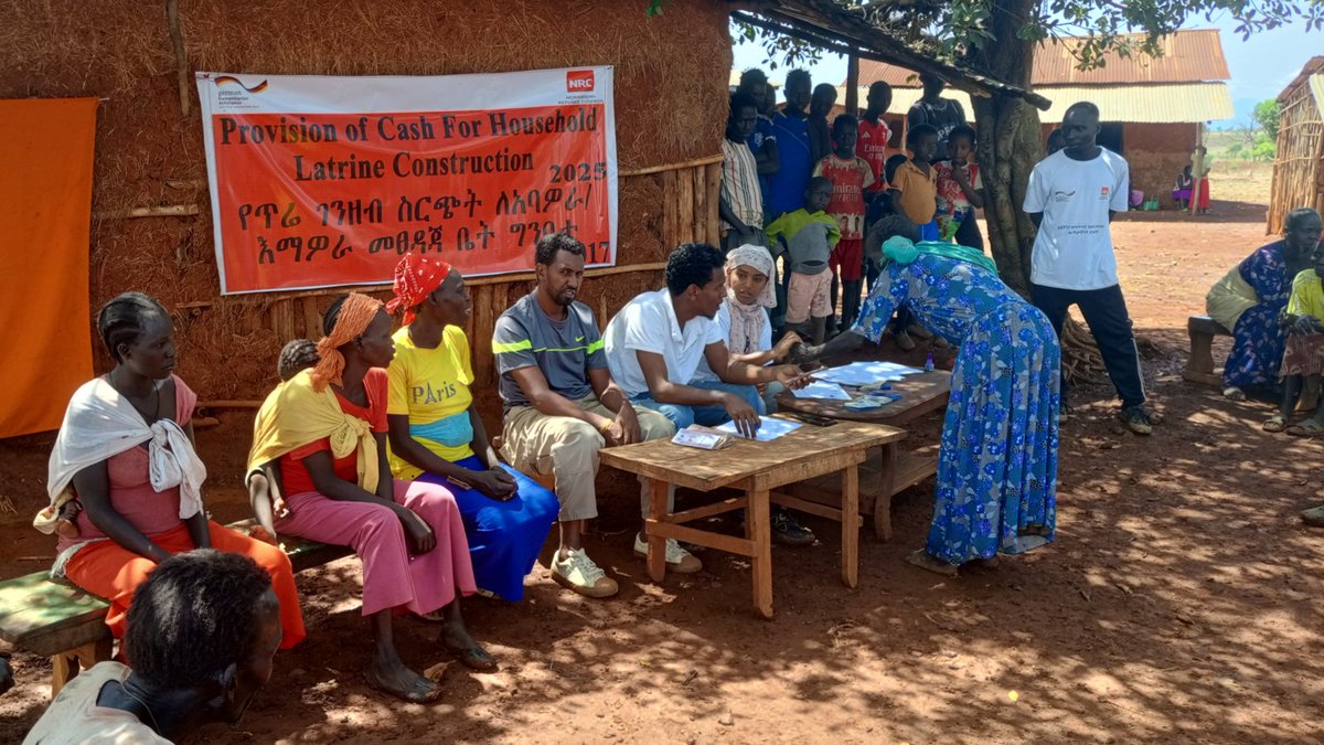 NRC_EAY's tweet image. After six waves of conflict that left Mijyiga District, #Ethiopia, in ruins, displaced families hid in forests. No toilets.
Thanks to our cash support, 120 households are now building their own latrines.
#GermanFederalForeignOffice #GFFO 🇩🇪