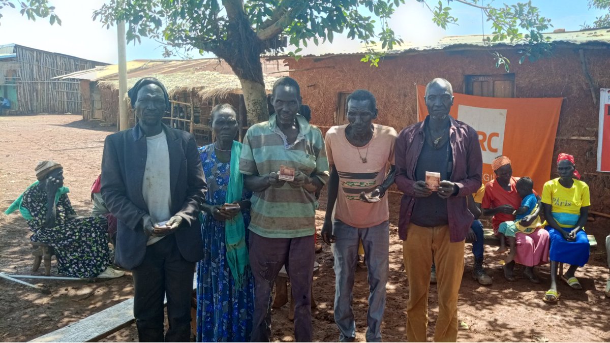 NRC_EAY's tweet image. After six waves of conflict that left Mijyiga District, #Ethiopia, in ruins, displaced families hid in forests. No toilets.
Thanks to our cash support, 120 households are now building their own latrines.
#GermanFederalForeignOffice #GFFO 🇩🇪