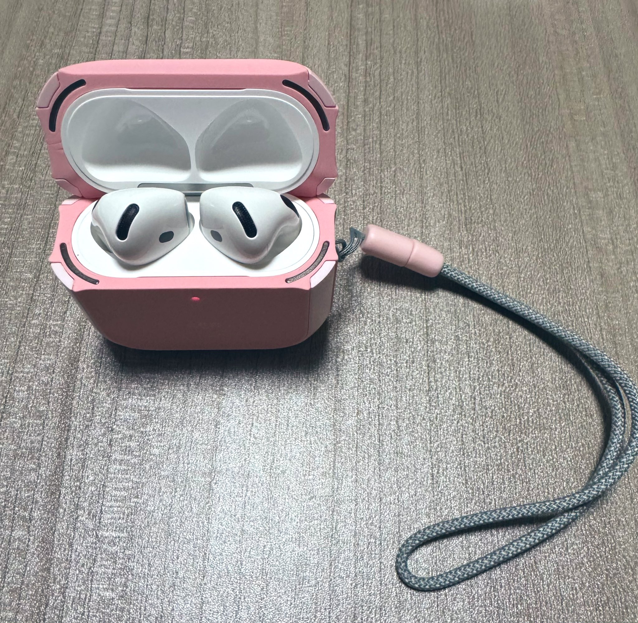 AirPodsPro2 元カノにもらいました。誰か貰ってください。純正です。 姫乃桜みーあ🌸👑💞戦うお姫様VTuber on X: 