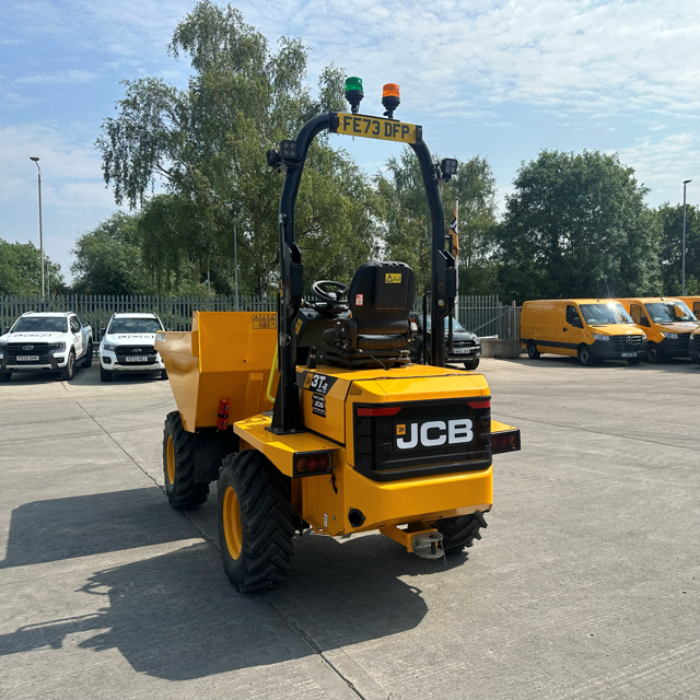 Watling_JCB's tweet photo. 2023 JCB 3T-1 Site Dumper for sale ๐ฅ
346 hours | Hydrostatic | ROPS | Light kit | Keypad immobiliser | HiViz steps
๐ฐ ยฃ13,750 +VAT
๐ 07584 169303
๐ง alex.telfer@watling-jcb.com
๐ https://t.co/nL3n3gZkea
#UsedJCB #3T1 #WatlingJCB #PlantMachinery https://t.co/dNug6qdyKk