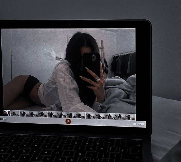 Good morning, be a good pup and say it back. <3