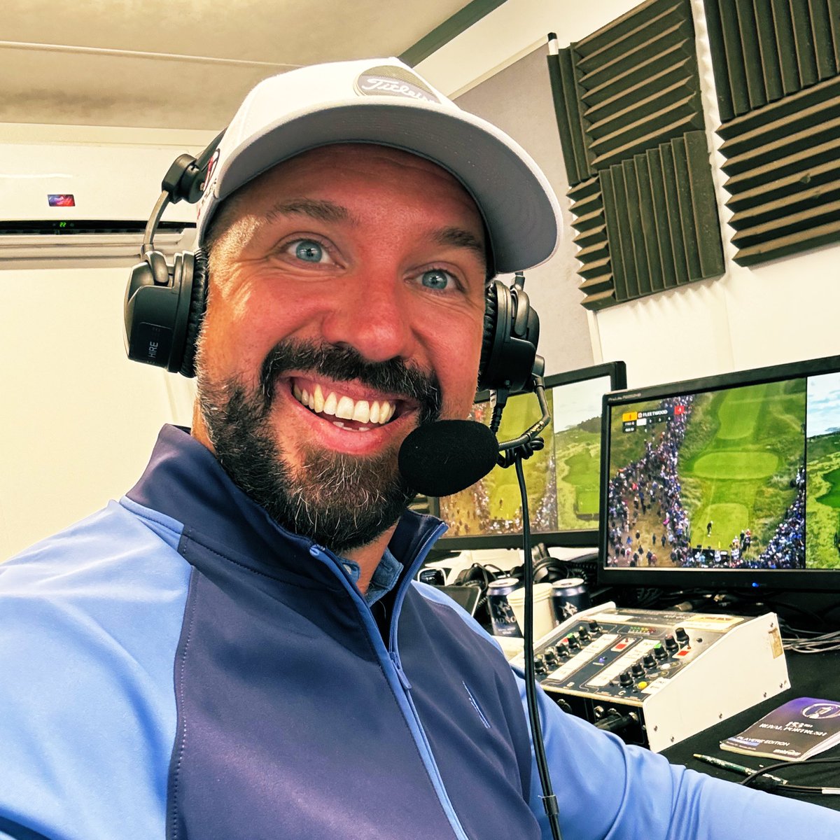 PeterFinchGolf's tweet image. Final day for me working #LiveAtTheRange @TheOpen it’s been awesome! Thank you for all the kind words, live broadcasts are no joke 🎙️