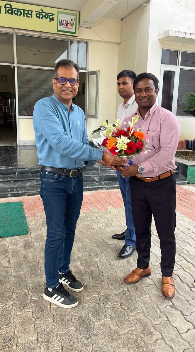 Department of Horticulture,Haryana (@horticulturehry) on Twitter photo рдЖрдЬ рдорд╛рдирдиреАрдп рдХреГрд╖рд┐ рдПрд╡рдВ рдХрд┐рд╕рд╛рди рдХрд▓реНрдпрд╛рдг рд░рд╛рдЬреНрдп рдордВрддреНрд░реА, рднрд╛рд░рдд рд╕рд░рдХрд╛рд░ рдХреЗ рдирд┐рдЬреА рд╕рдЪрд┐рд╡, рд╢реНрд░реА рдЖрд╢реБрддреЛрд╖ рдХреБрдорд╛рд░ рдиреЗ рдПрдХреАрдХреГрдд рдордзреБрдордХреНрдЦреА рдкрд╛рд▓рди рд╡рд┐рдХрд╛рд╕ рдХреЗрдВрджреНрд░ рдХрд╛ рджреМрд░рд╛ рдХрд┐рдпрд╛ рдФрд░ рдХреЗрдВрджреНрд░ рдХреА рдЧрддрд┐рд╡рд┐рдзрд┐рдпрд╛рдБ рдХреЗ рдмрд╛рд░реЗ рдореЗрдВ рдЬрд╛рдирдХрд╛рд░реА рдкреНрд░рд╛рдкреНрдд рдХреА рдЖрдЬ рдорд╛рдирдиреАрдп рдХреГрд╖рд┐ рдПрд╡рдВ рдХрд┐рд╕рд╛рди рдХрд▓реНрдпрд╛рдг рд░рд╛рдЬреНрдп рдордВрддреНрд░реА, рднрд╛рд░рдд рд╕рд░рдХрд╛рд░ рдХреЗ рдирд┐рдЬреА рд╕рдЪрд┐рд╡, рд╢реНрд░реА рдЖрд╢реБрддреЛрд╖ рдХреБрдорд╛рд░ рдиреЗ рдПрдХреАрдХреГрдд рдордзреБрдордХреНрдЦреА рдкрд╛рд▓рди рд╡рд┐рдХрд╛рд╕ рдХреЗрдВрджреНрд░ рдХрд╛ рджреМрд░рд╛ рдХрд┐рдпрд╛ рдФрд░ рдХреЗрдВрджреНрд░ рдХреА рдЧрддрд┐рд╡рд┐рдзрд┐рдпрд╛рдБ рдХреЗ рдмрд╛рд░реЗ рдореЗрдВ рдЬрд╛рдирдХрд╛рд░реА рдкреНрд░рд╛рдкреНрдд рдХреА