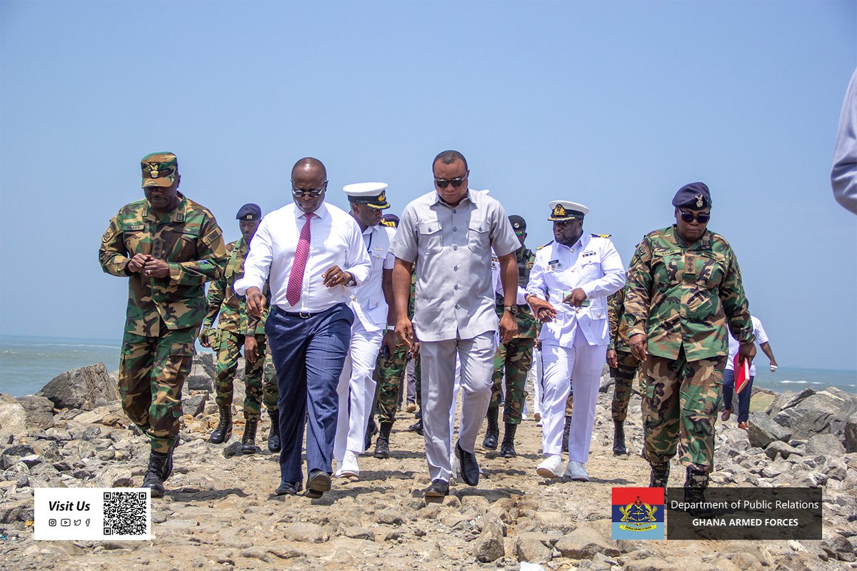 GhArmedForces's tweet image. The Minister for Defence, Honourable Dr Edward Omane Boamah has reiterated government commitment to retool the Ghana Armed Forces(GAF)to safeguard national interest.
gafonline.mil.gh/publication/ne…