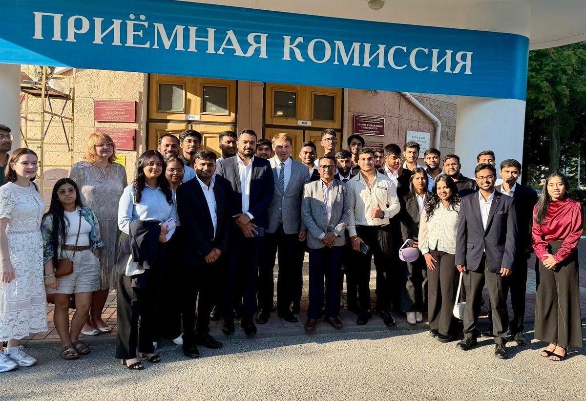 IndEmbMoscow's tweet image. On July 11-12, 2025 Shri V Kumar, Minister (Edu) visited Mari  State University (MSU)  and held talks with the rector and other university officials.  He also  interacted with Indian students of the university at the premises of MSU.