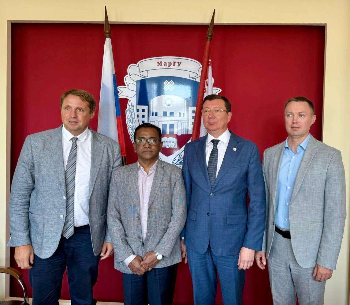 IndEmbMoscow's tweet image. On July 11-12, 2025 Shri V Kumar, Minister (Edu) visited Mari  State University (MSU)  and held talks with the rector and other university officials.  He also  interacted with Indian students of the university at the premises of MSU.