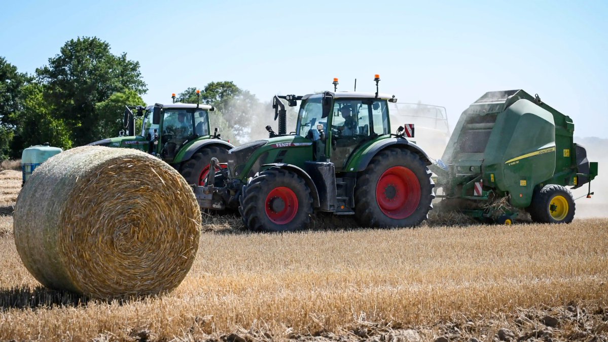 FrontPopOff's tweet image. Bruxelles veut réduire de 20% le financements de la PAC dans son prochain budget.
Un coup dur pour les agriculteurs livrés à la merci de L'UE. La France va-t-elle réagir ?⤵️
frontpopulaire.fr/economie/conte…