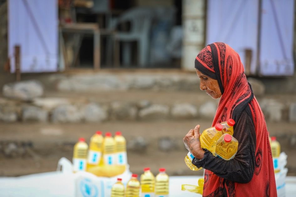 Food insecurity is alarming in #Yemen. 

We are taking urgent action and allocating EUR 9 M to <a href="/WFP/">World Food Programme</a> to avoid the risk of famine. 

We are committed to the humanitarian imperative as agreed at #SOMVII in Brussels to prevent famine in Yemen and combat food insecurity.

<a href="/eu_echo/">EU Civil Protection & Humanitarian Aid 🇪🇺</a> 🇪🇺