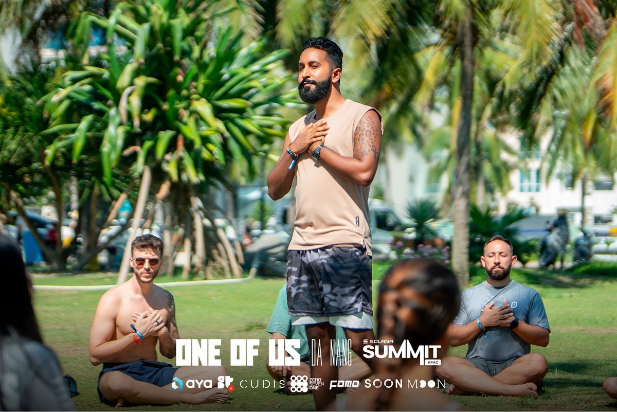 oneofusgang's tweet image. Markets swing. Hype fades. But real communities?
They stay centered 🧘
@oneofusgang Meditation in Da Nang wasn’t just a pause before @SolanaSummitOrg it was a reminder that the strongest builders move with intention, not noise. When the charts go wild, this crew stays grounded…