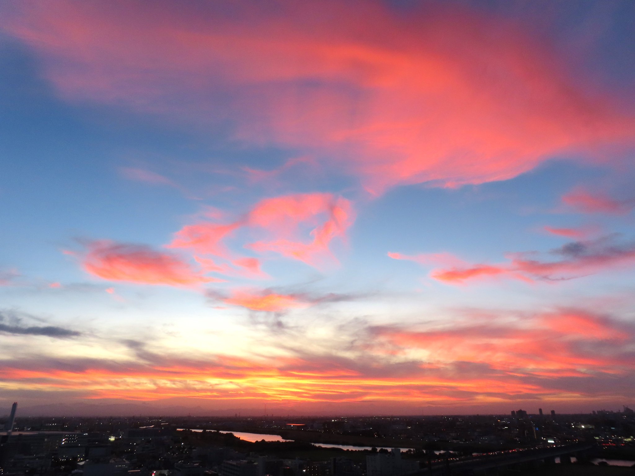 夕焼けの遠景 曾田彩乃 | 【島根旅行🧳夕焼け】 2日分の夕焼け詰め合わせ