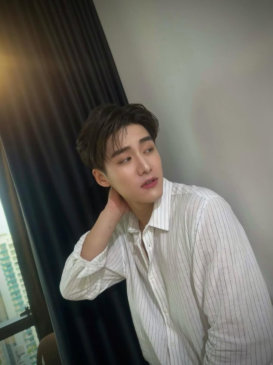LengTNPOfficial's tweet photo. Let the stars light your way✨☄️🔥
⋆｡˚  IG 𝐥𝐞𝐧𝐠𝐬𝐨 𝐔𝐏𝐃𝐀𝐓𝐄 || 2025.07.18 ◡̈

#LengThanaphon https://t.co/GRT7p5EyHf