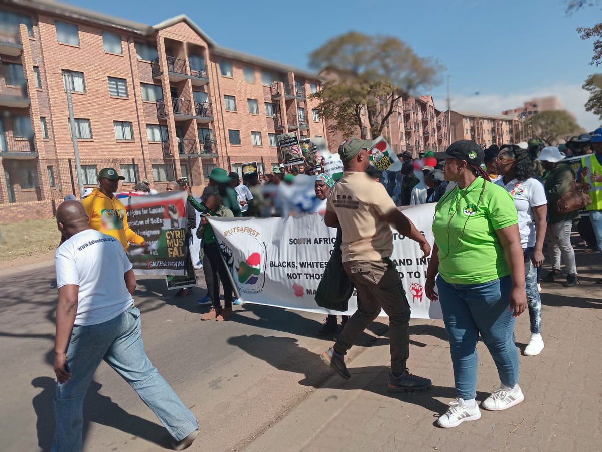 🌟🟩APC Members Mobilize for March to the Union Buildings — Calling for the Fall of the ANC Regime🟩🌟

✅Let the Union Buildings hear the voice of the people. Let the ANC know that its time is up.

#FallANC #MarchToUnionBuildings #APCOnTheMove #PowerToThePeople #ThembaGodi