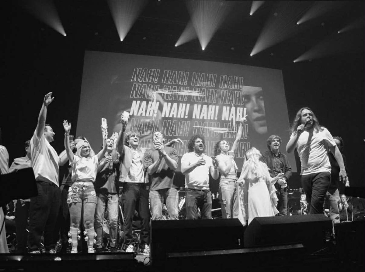 IanProwse's tweet image. Now *that* was a party.
The city will never forget last night at @MandSBankArena , it proper went off.
Every act cheered to the rafters, tears & laughter all night.
Well done to @IanByrneMP @danielnicolson Mike Deane & Nico Otaegui for pulling it all together.
Unbelievable 🥹x