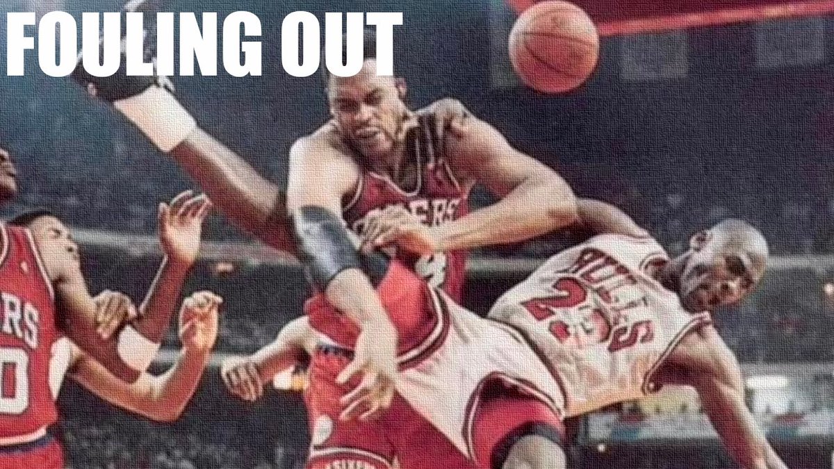 DanielEvensen84's tweet image. It turns out that the NBA&apos;s rules for fouling out are completely arbitrary and were set up way back in 1947.

Still - I think they&apos;re necessary.

youtu.be/tVSEA0geISU

#basketball #nba #basketballhistory