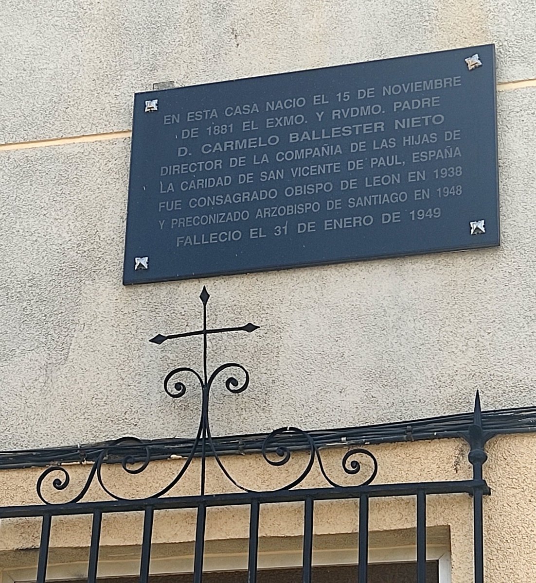 antoniogvalera's tweet image. En Los Dolores #Cartagena Histórico inmueble convertido en Colegio @UCAM_Cartagena donde nació Carmelo Ballester Nieto 1881.
Obispo de León, de Vitoria y arzobispo preconizado de Santiago de Compostela.
Mi madre Lola Valera ejerció de maestra. @AytoCartagenaES