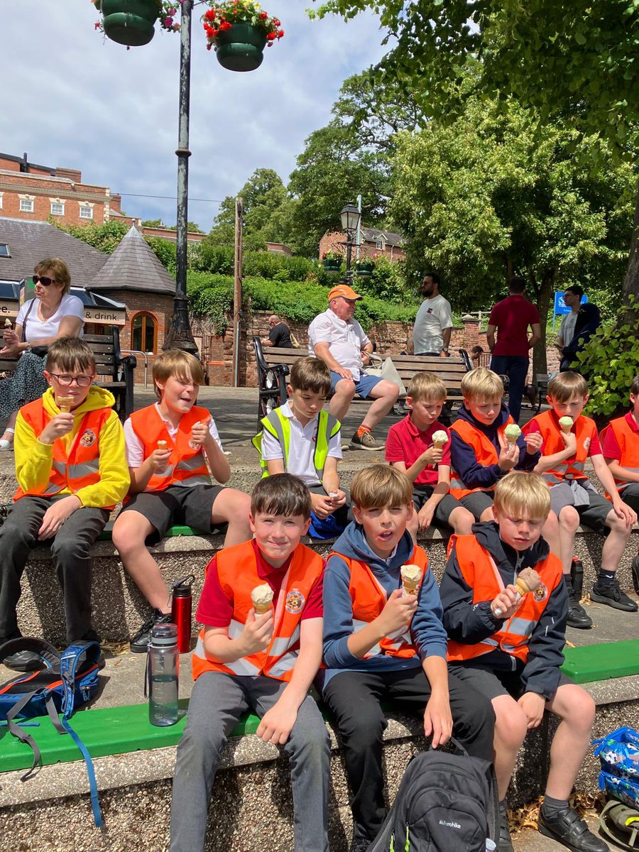 A bittersweet send off for our lovely Year 6 children. We wish them so much look in the future! #2025leavers