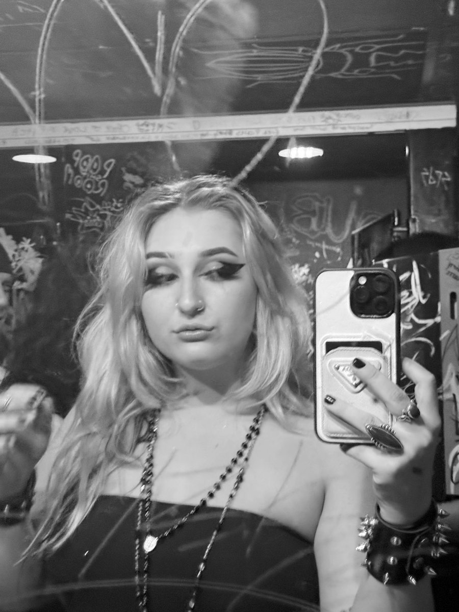 pxptxrts's tweet image. 