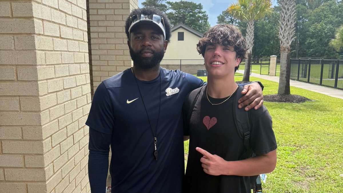 Six Star Football | PLUS+ (@sixstarfootball) on Twitter photo CHARLESTON SOUTHERN PROSPECT CAMP COVERAGE | A look at some of the top Defensive talents that shined
🔥A look at top talents that turned heads at Charleston Southern
📖Scouting Reports + Standouts
STORY:▶️sixstarfootball.com/article/charle…
<a href="/AidenWhoball2/">Aiden Armstrong</a> @ZionBenyard <a href="/JosiahBrow3835/">Josiah Brown</a> CHARLESTON SOUTHERN PROSPECT CAMP COVERAGE | A look at some of the top Defensive talents that shined
🔥A look at top talents that turned heads at Charleston Southern
📖Scouting Reports + Standouts
STORY:▶️sixstarfootball.com/article/charle…
<a href="/AidenWhoball2/">Aiden Armstrong</a> @ZionBenyard <a href="/JosiahBrow3835/">Josiah Brown</a>