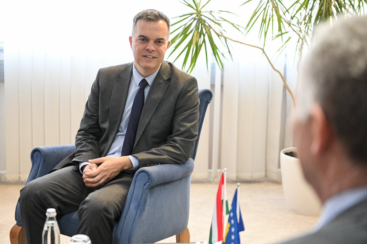 Besnik Bislimi (@bislimibesnik) on Twitter photo Pleasure to meet with the new ambassador of Hungary to Kosova, László István Dux. I wished him a productive mandate and success in his new endeavour. Looking forward to working together in further enhancing and strengthening our bilateral cooperation and relations. Pleasure to meet with the new ambassador of Hungary to Kosova, László István Dux. I wished him a productive mandate and success in his new endeavour. Looking forward to working together in further enhancing and strengthening our bilateral cooperation and relations.