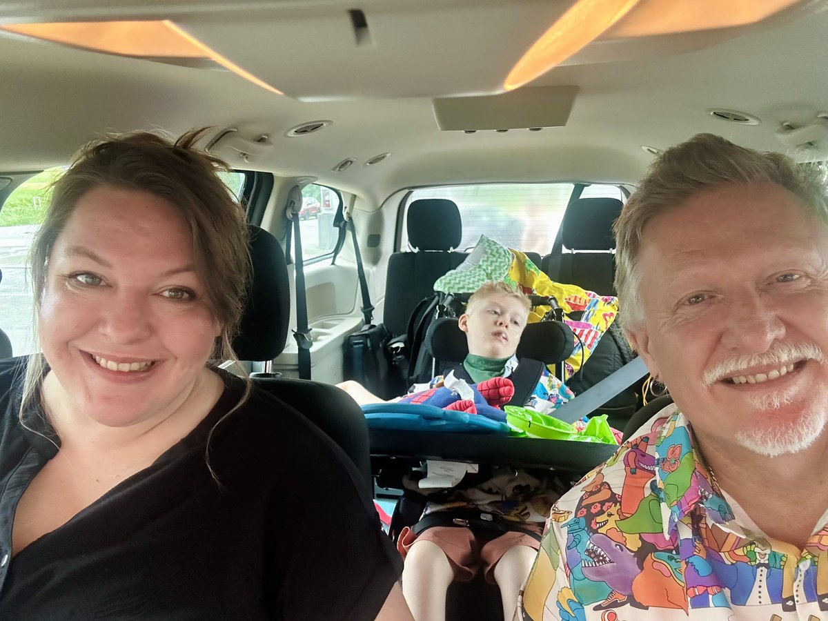 Bigdazw's tweet image. Chester has surgery on Monday morning in Halifax. They don’t do the pre-op assessments on the weekend so we are having it done today then we get to spend the weekend in Halifax to do want we want before surgery which is nice. #MightyChester #Halifax #iwk
