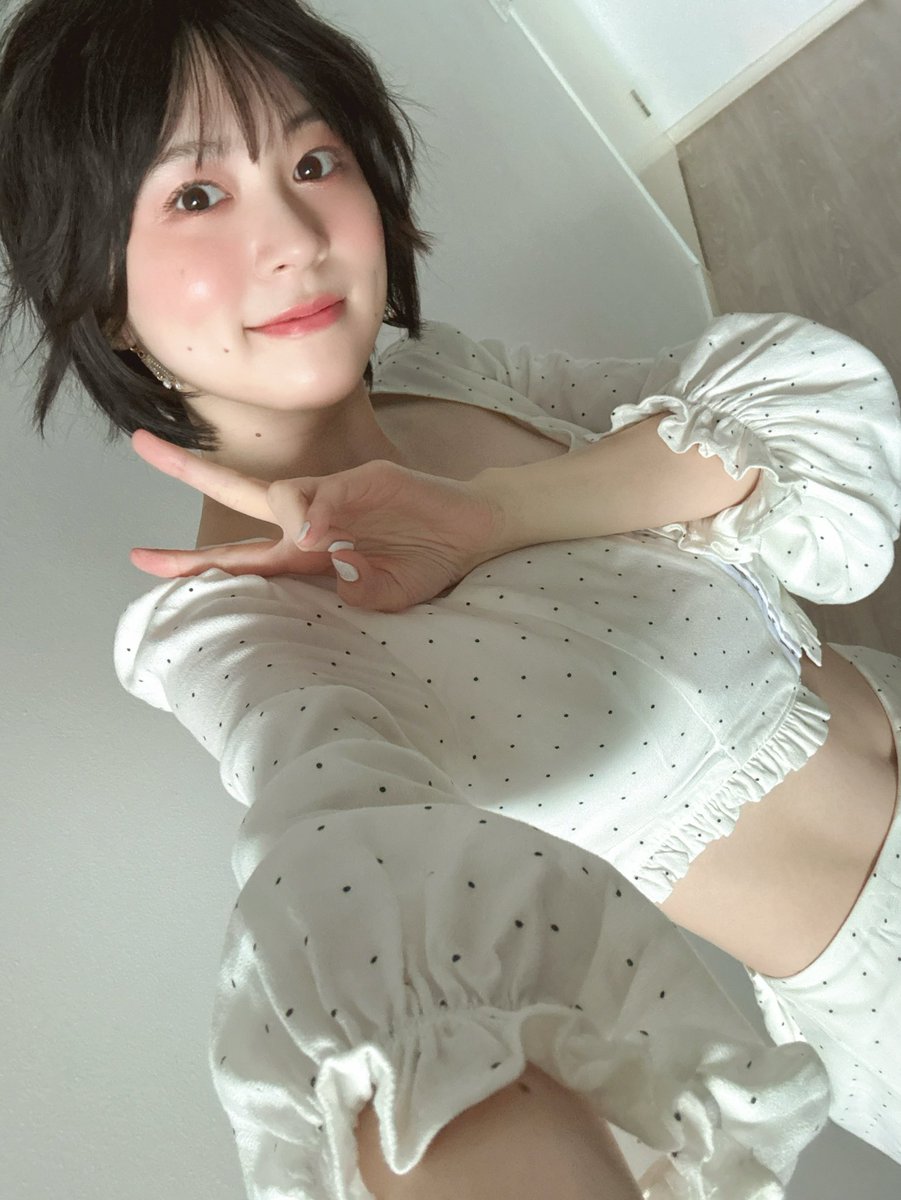 中島由貴さん　直筆サイン&メッセージ入り生写真＋おまけ 61FEgiOjiXL._UF350,350_QL50_.jpg