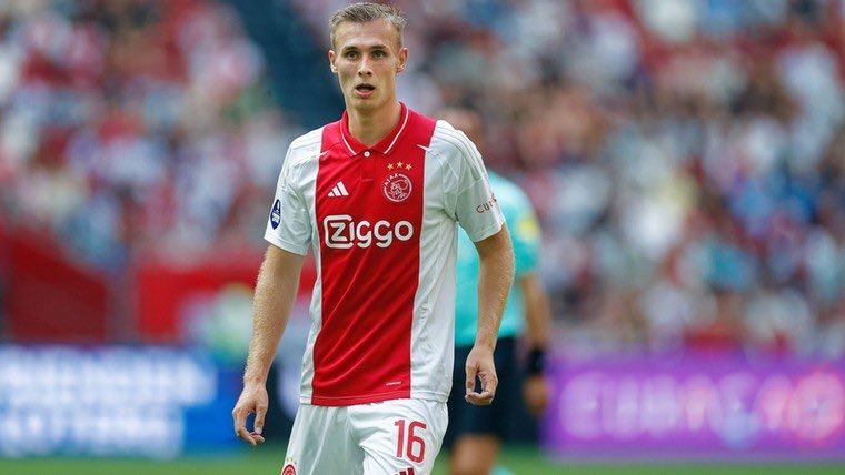 SportsPeteO's tweet image. Understand Wrexham are in talks to sign Ajax defensive midfielder Sivert Mannsverk. The Norwegian spent the second half of last season on loan at Cardiff. #WxmAFC #Ajax