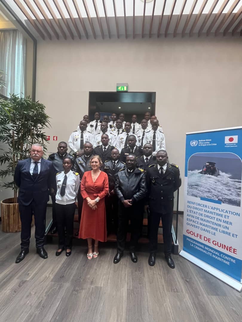 UNODC_MCP's tweet image. O @UNODC_MCP apoia a Marinha de Guerra de Angola no desenvolvimento de um manual de procedimentos operacionais harmonizados para a coordenação sincronizada das acções do Centro de Operações Marítimas, de forma a garantir uma resposta eficaz ao #CriMAR.
#GestãoDeFronteiras