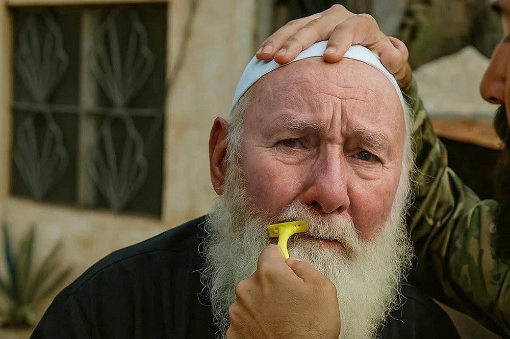 ستين سنة اذا بيتعلموا !!
لسنا بحاجة اليوم ان نقول لاصحاب الرؤوس الحامية انظروا ماذا يحصل في السويداء وقبله في العلويين وفي المسيحيين.
لسنا بحاجة لنقول لهم ان اسرائيل دمرت كل مقدرات سورية العسكرية ومع ذلك هي تذبح بها كل يوم .
لا تصدقوا هذه المصطلحات : عصابات متفلتة ، فصائل غير