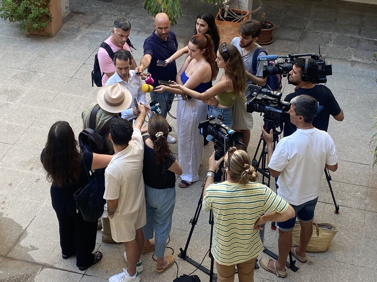 imasmallorca's tweet image. 🟡 El president de l’IMAS expressa preocupació per la cancel·lació de la Conferència Sectorial d’Infància i Adolescència i reclama més claredat, recursos i coordinació per garantir una atenció adequada als infants i adolescents migrats no acompanyats.

ℹ️bit.ly/ConsellMallorc…