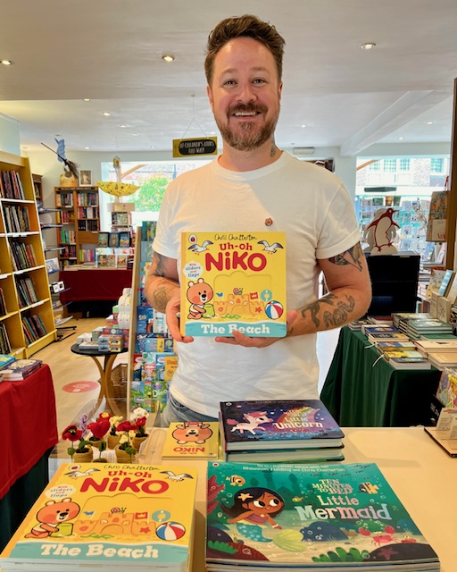 WimbledonBooks's tweet image. Huge thanks to Chris Chatterton who popped by to sign copies of his books - the adorable Uh-Oh Niko and the Ten Minutes to Bed series. @chatterton1 @PenguinUKBooks @ladybirdbooks